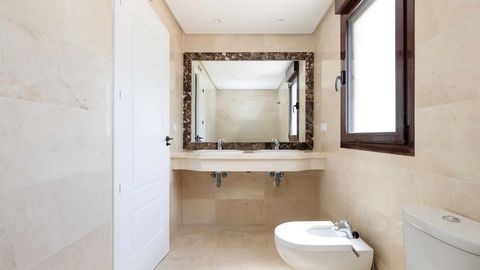 Villa en venta en Estepona