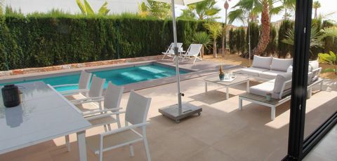 Villa en venta en Rojales