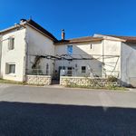 Maison de village avec petit jardin