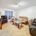 Appartement traversant en dernier étage en coeur de ville et proche de la gare RER