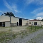 Maison contemporaine de plain-pied avec grand hangar sur terrain clos de 2128 m² à Dunes