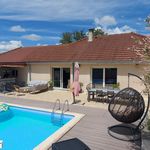 Magnifique Maison plain -pied avec 4 chambres, piscine et grand jardin