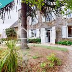 Maison de maître à finir de restaurer dans le bourg de Lolif