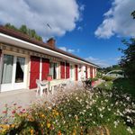 Beau pavillon T4 semi-enterré avec piscine couverte et sa vaste terrasse, le tout situé dans une ruelle peu passante