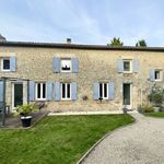 Between Saintes and Cognac, charming 4 bed house