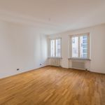 Four Room Apartment - Bolzano-Gries/San Quirino. Spacious 4-room apartment in a convenient location