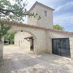 Ancien Presbytère de 1695 avec prestations haut-de-gammes, sur un terrain de 26.775m².