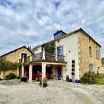 Lovely family house with independent apartment and it's own lake!