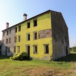 Lozzo Atestino, casale, terreno e stalla. L'agriturismo perfetto