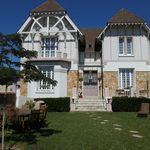 Maison de maître normande + dépendances (250 m²)