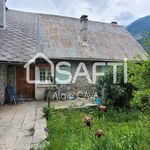 Maison de village sur 3 niveaux avec comble et sous sol en rez de jardin sur 261m² de terrain clôturé