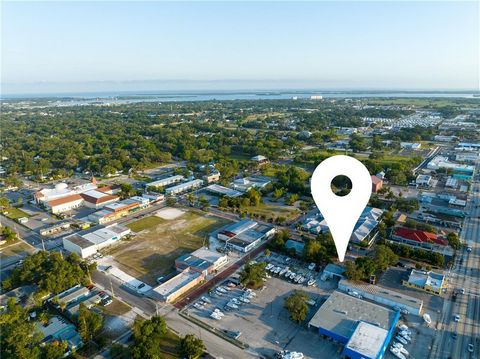 This is a remarkable opportunity to own a vacant lot located at 817-819 5th Street W, Palmetto, FL 34221. The property is 7,770 sq ft and is facing north with sidewalk frontage. The sellers have submitted an application for commercial use, and the zo...