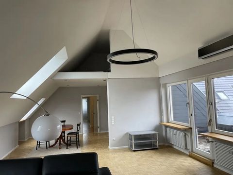 Luxury apartment in a listed street, direct elevator to the apartment from the underground car park, separate shower, new bathroom and kitchen. Only 40 minutes by car to Ludwigshafen,Mannheim and Karlsruhe !!!