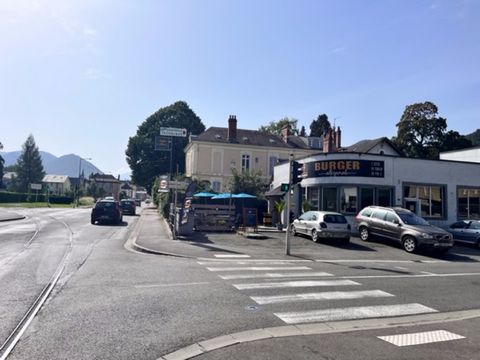 Dpt Hautes Pyrénées (65), à vendre BAGNERES DE BIGORRE Restauration rapide
