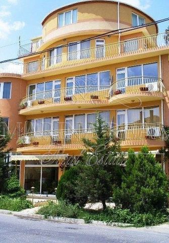 Hotel in the village of Ravda, Nessebar municipality, 28 km from Burgas and 10 km from Sunny Beach. The hotel is family type, two-star category, 350 m from the sea and 250 m from the center of the resort. Yard 500 sq.m, built-up area of 770 sq.m dist...