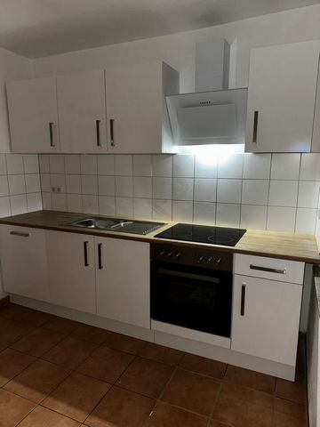 This beautiful accommodation offers 4 single beds for sleeping. The apartment has a washing machine and a fully equipped kitchen with a dishwasher.