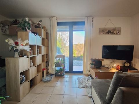 Dpt Pyrénées Orientales (66), à vendre VERNET LES BAINS appartement T1 avec terrasse et jardin