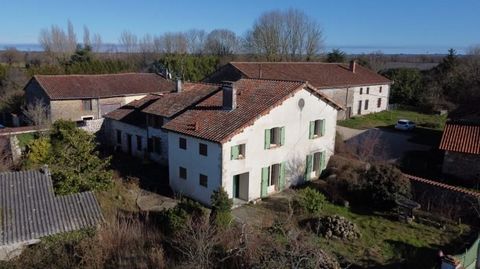 This is a genuine succession sale to be made via the notaire, although the property has been renovated to an extremely high standard the photos serve it no justice, due to the death of the owner some 2 years ago, the garden is now over grown, but a l...