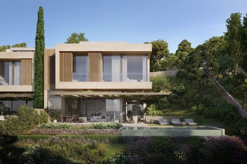 Fabulous new construction project of a luxury semi-detached house that will be built in the beautiful area of Aiguaxelida, Tamariu. This project offers the best of the Mediterranean lifestyle. With a total useful area of 460 m² built on a 791 m² plot...