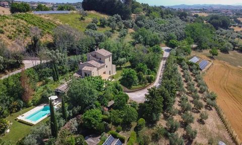 If you’re ready for a change of pace, a more tranquil way of living in the Italian countryside where the days flow by in a haze of good food, cold drinks by the pool, and slow walks under the shade of the trees, you will love this beautiful estate. T...