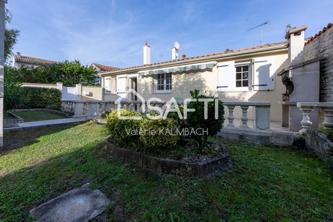 Between Cognac and Barbezieux, in a town with schools and shops, come and discover this 92m² house on one level. Its well-equipped and fitted kitchen offers plenty of storage space and the possibility of creating a dining area. A small hall then lead...