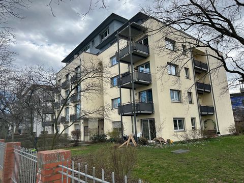 Welcome to our modern one-bedroom apartment overlooking the Elbe River and the Elbe Castles in Dresden! Just a stone's throw away from the University Hospital and the Max Planck Institute for Molecular Cell Biology and Genetics, making it ideal for h...
