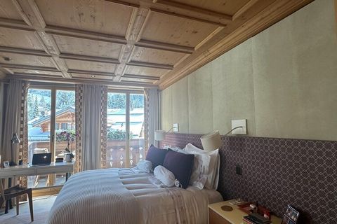 Willkommen in unserem atemberaubenden und geräumigen Apartment im renommierten Alpina Hotel in der bezaubernden Stadt Gstaad. Dieser exklusive Rückzugsort bietet die perfekte Mischung aus Privatsphäre und Luxus und verbindet den Komfort eines private...