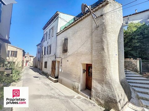 GINASSERVIS proche Cadarache Iter, IDEAL INVESTISSEUR OU PRIMO ACCEDANT immeuble comprenant 2 appartements T2 + T3/4 avec terrasse dont un au RDC loué 395 euros cc appartement T2 de 27.81m² composé d'un salon avec cuisine, une chambre et une salle d'...