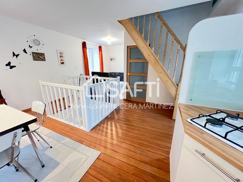 Nichée au cœur du bourg de Plougonvelin, cette charmante maison des année 1930 de 104 m² au sol (72 m² habitables) est une opportunité idéale pour les investisseurs souhaitant se lancer dans la location meublée non professionnelle (LMNP) ou pour ceux...