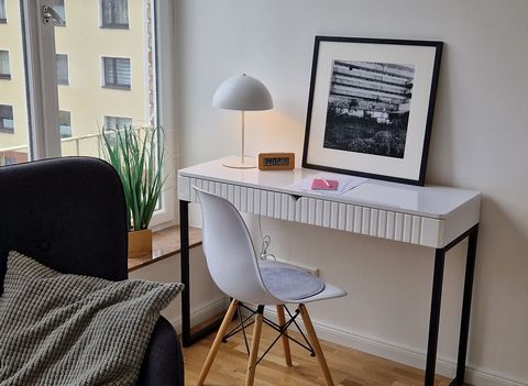 Modernes, möbeliertes Apartment in zentraler Lage von Wuppertal zu vermieten. Dieses frisch sanierte und stilvoll eingerichtete Apartment bietet ein helles, freundliches Wohnambiente mit einem modernen, urbanen Flair. In unmittelbarer Nähe zum Rathau...