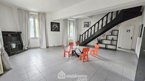 Votre agence 123webimmo l'immobilier au meilleur prix vous présente : Charmante maison en pierre de 138 m² habitables sur un terrain de 1 361 m², proche de la forêt, au calme. Cette belle maison en pierre, située dans un environnement calme à deux pa...