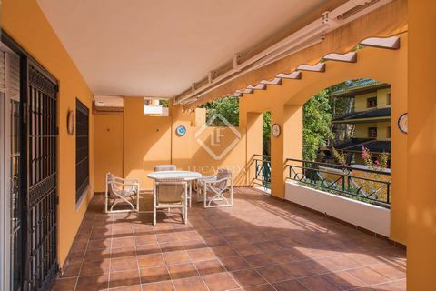 Lucas Fox presents this wonderful apartment for long-term rent in a very quiet building with only six property, with a communal pool open all year round and a concierge . The property is located in a quiet area, in Limonar Bajo, in Malaga. The proper...