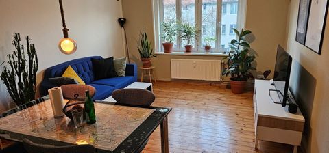 This fully furnished 3-room apartment is available for temporary rent in the vibrant neighborhood of Prenzlauer Berg. Key Features: • Location: Next to REWE supermarket, with excellent public transport connections. • 5 minutes to the nearest station ...