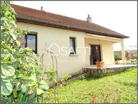 Située à Chevigny-Saint-Sauveur (21800), cette maison construite en 1995 bénéficie d'une localisation prisée pour sa tranquillité et sa proximité avec les commodités. La ville offre un cadre de vie agréable, sur UN TERRAIN de 890 m² CLOS. La maison d...