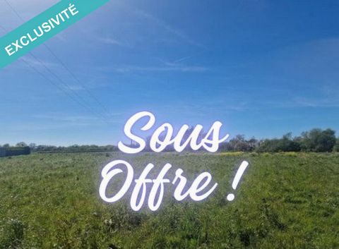 Situé dans la charmante commune de Cléder, ce terrain de 507 m² offre un cadre de vie paisible et authentique en Bretagne. Réputée pour son patrimoine naturel préservé, Cléder séduit par ses paysages côtiers à couper le souffle ainsi que par ses sent...