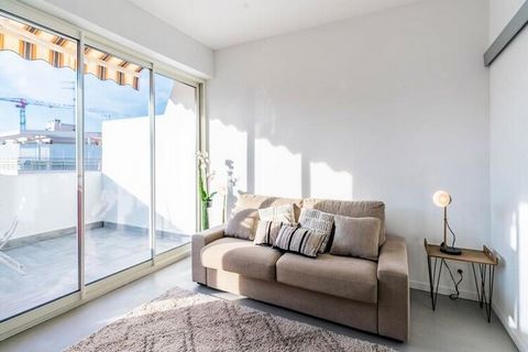 Cet appartement avec une chambre est idéalement situé à Cannes, à 1 minute à pied de la Croisette et à 4 minutes de la rue d'Antibes. Le Palais des Festivals se trouve à 10 minutes de marche. Il peut accueillir jusqu'à 4 personnes. Profitez de l'empl...