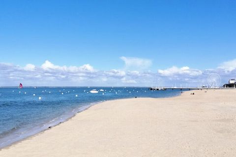 Découverte de l'environnement naturel du Bassin d'Arcachon: les ports, les parcs et les cabanes ostréicoles, la source des Abatilles, les plages du bassin et les plages océanes, la Dune du Pyla, forêt des Landes, les lacs.. Les activités sportives (c...