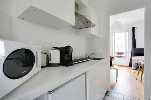 Checkmyguest offre questo magnifico monolocale di 19 m², situato in una posizione perfetta a Levallois-Perret, a due passi da Parigi. Immerso in un quartiere tranquillo e ricercato, questo monolocale è il luogo perfetto per una fuga romantica. Con sp...