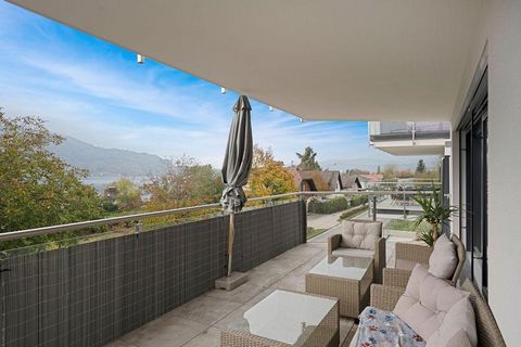 This premium apartment boasts a modern, optimally and intelligently designed layout, along with an exceptionally pleasant living atmosphere. Bathed in natural light, it features a spacious balcony that offers breathtaking views of Lake Wörthersee. Th...