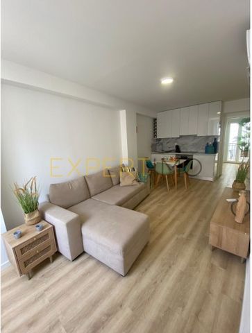 Extremely rare opportunity: brand new furnished flat on the Sesimbra seafront Discover this magnificent brand-new apartment, perfectly furnished, where all you have to do is put down your suitcases. Located in one of Sesimbra's most sought-after dist...