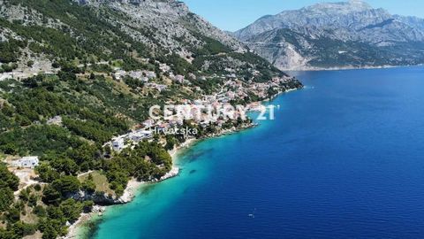 TE KOOP: BOUWGROND MET UITZICHT OP ZEE - OMIŠ, PISAK Wij faciliteren de verkoop van bouwgrond gelegen tussen Omiš en Rogoznica. BASISINFORMATIE: Locatie: Omiš, PISAK Terreintype: Gebouw Landgebruik: M1 (gemengd) - overwegend residentieel Landoppervla...