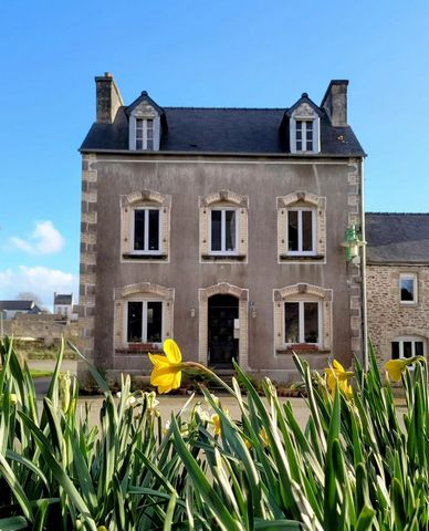 Charmante maison au coeur du bourg de Botsorhel
