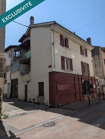 Maison de ville - 1 T2 - 1 T3 duplex - 1 local commercial
