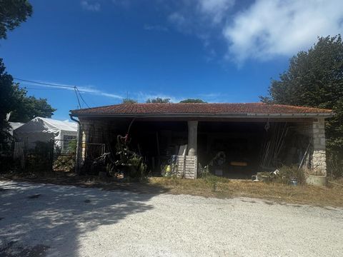 DOLUS D'OLERON (17550), TERRAIN de 460M² et GRANGE de 50m²