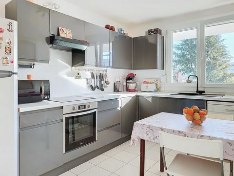 Appartement lumineux, 4 pièces, 77m²