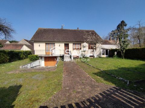Maison de Village de 5 pièces sur sous sol total