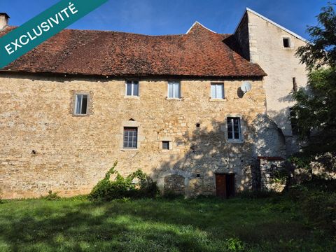 APPARTEMENT A RENOVER AVEC TERRAIN