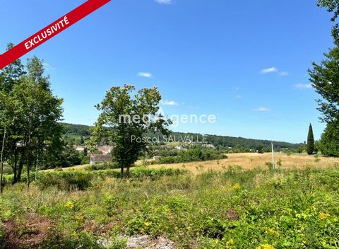 Terrain à bâtir de 7180m2