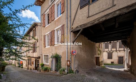 IMMEUBLE AVEC LOCAL COMMERCIAL, APPARTEMENTS ET GARAGE AU CUR DE VILLE