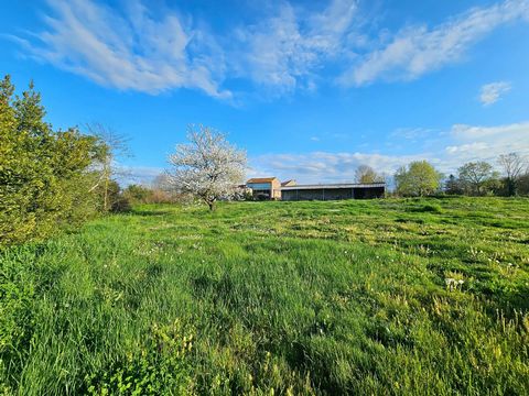 MAISON SPACIEUSE AVEC HANGARS ET GARAGES IDEAL PROJETS PROFESSIONNELS ET INVESTISSEURS AUX PUJOLS